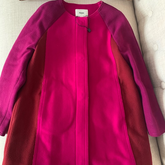 Authentic Fendi girl goat wool cashmere pink sz 4-5yo - Picture 2 of 15